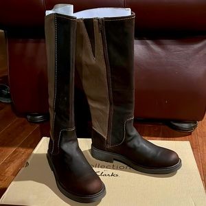 Clarks Women dark brown leather boots brand new
